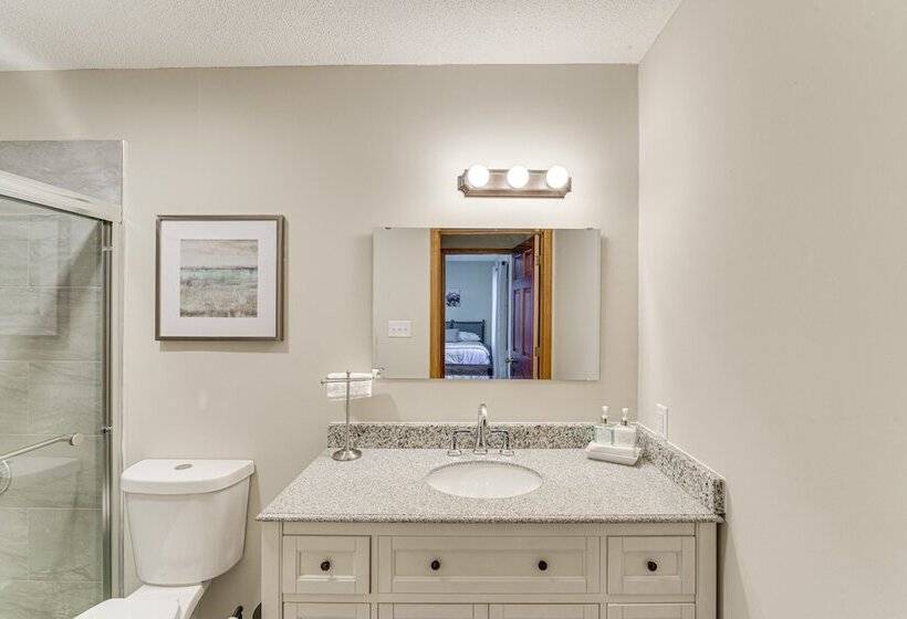 Secluded Blue Ridge Retreat On 4 Acres!