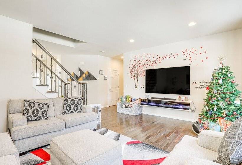 Spacious Ewing Township Home: Home Gym & Deck!