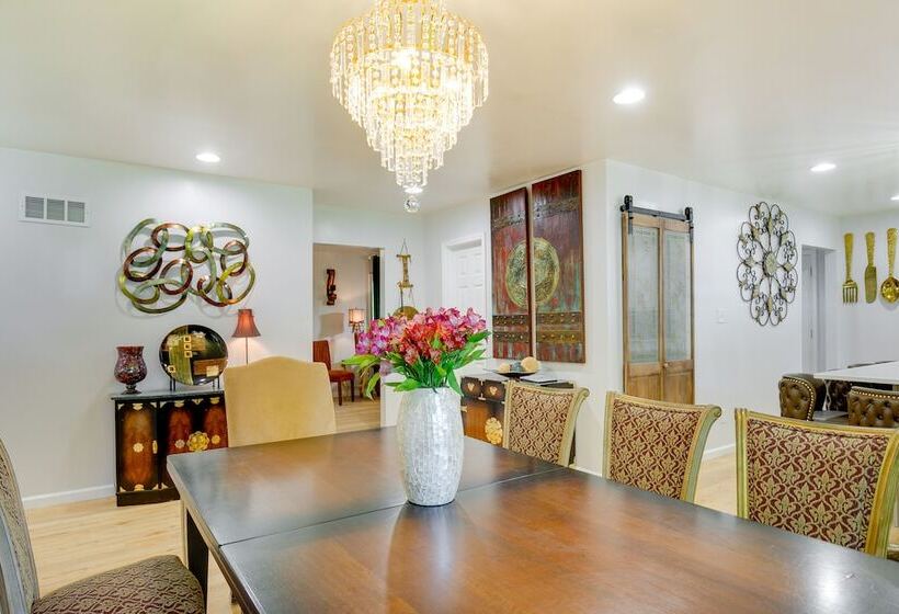 Sunland Hills Home W/ Theater Room & Fire Pit!