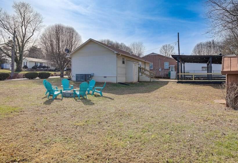 Winchester Home W/ Views Near Tims Ford Lake!