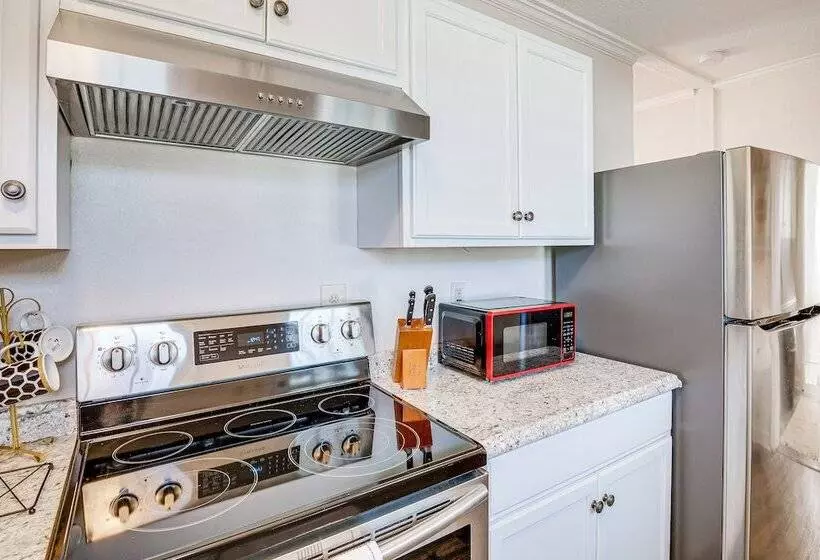 Winchester Home W/ Views Near Tims Ford Lake!