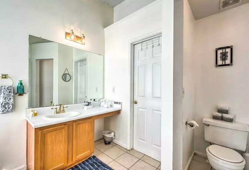 Atlanta Area Home W/ Yard ~ 2 Mi To Six Flags