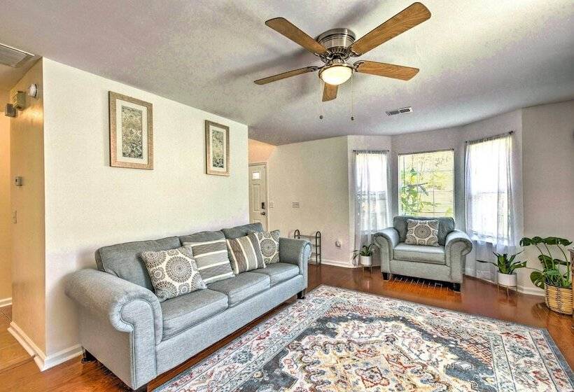 Atlanta Area Home W/ Yard ~ 2 Mi To Six Flags