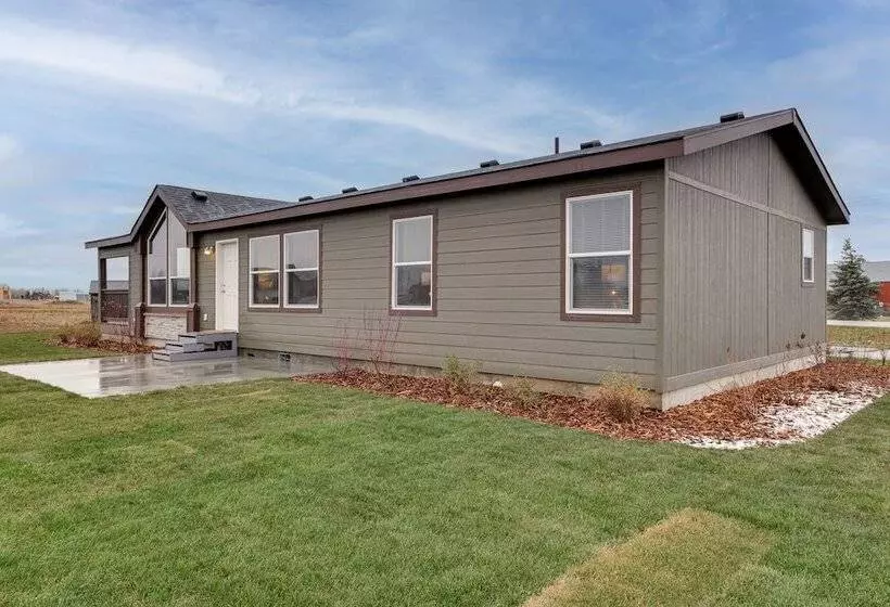 Beautiful Tetonia Escape W/ Porch & Teton Views