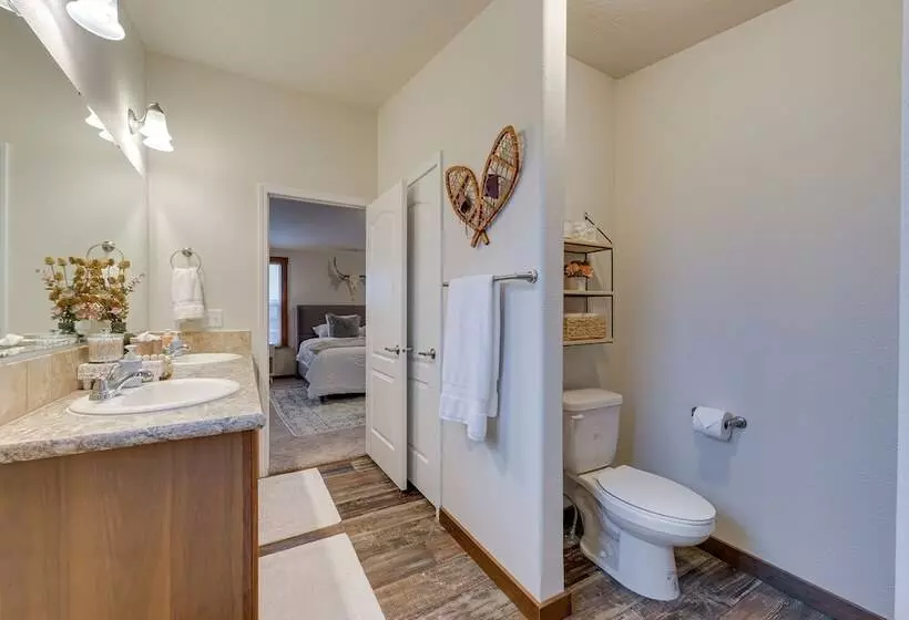 Beautiful Tetonia Escape W/ Porch & Teton Views