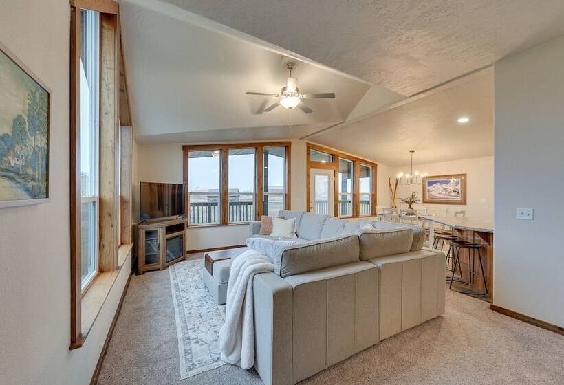 Beautiful Tetonia Escape W/ Porch & Teton Views