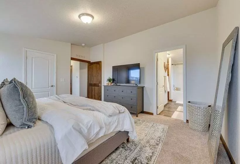 Beautiful Tetonia Escape W/ Porch & Teton Views