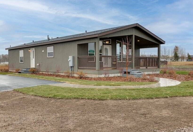 Beautiful Tetonia Escape W/ Porch & Teton Views