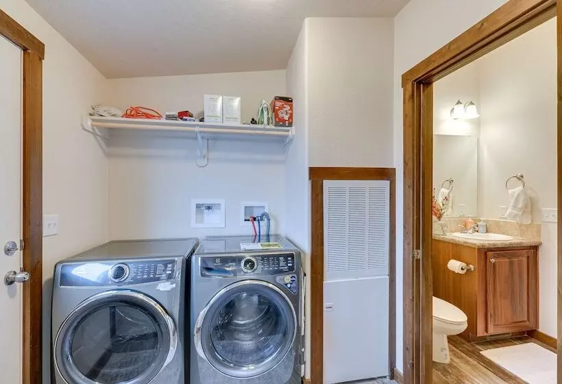 Beautiful Tetonia Escape W/ Porch & Teton Views