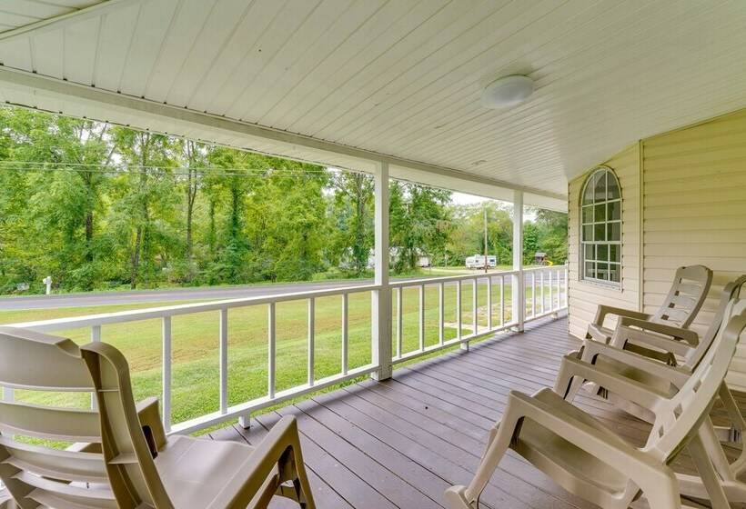 Blairsville Beauty Near Hiking Trails & Vineyards!