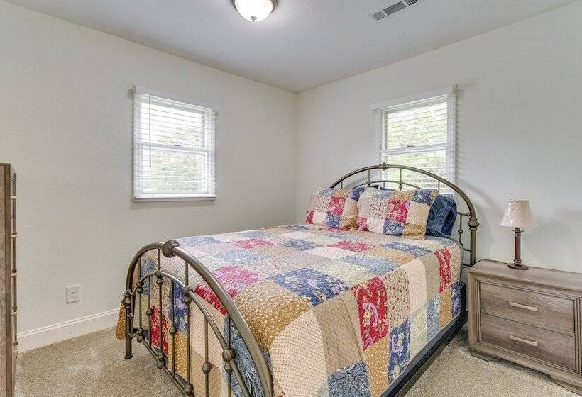 Blairsville Beauty Near Hiking Trails & Vineyards!