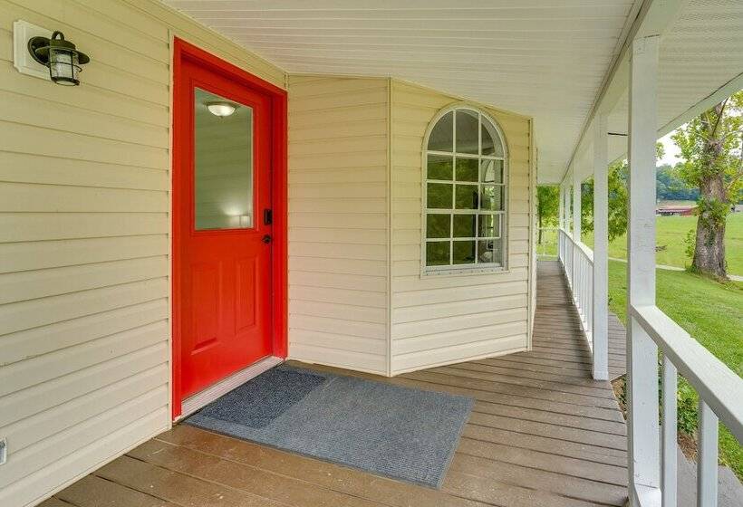 Blairsville Beauty Near Hiking Trails & Vineyards!