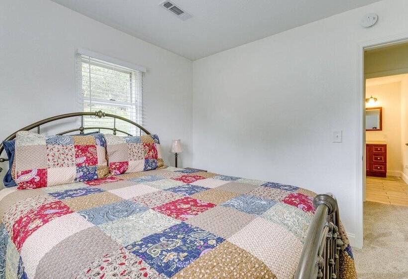 Blairsville Beauty Near Hiking Trails & Vineyards!