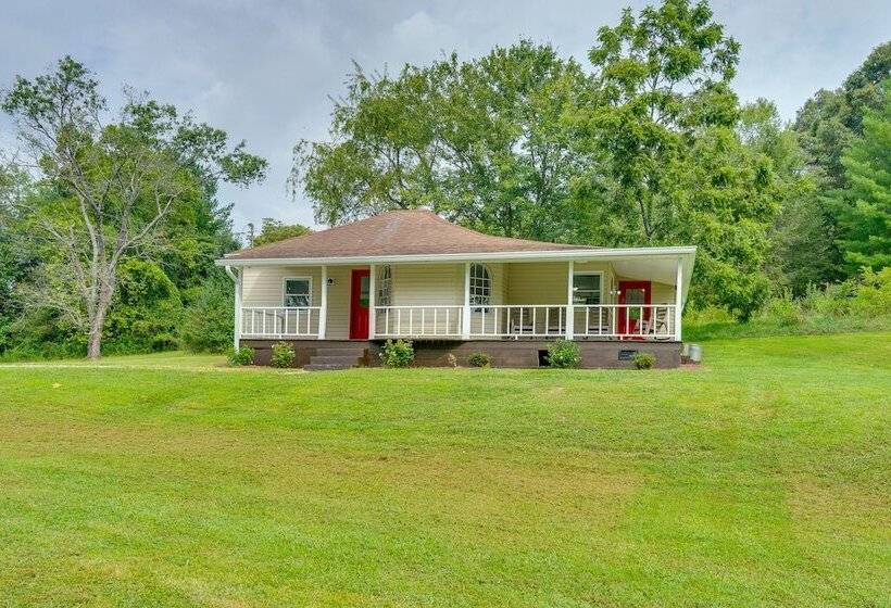 Blairsville Beauty Near Hiking Trails & Vineyards!