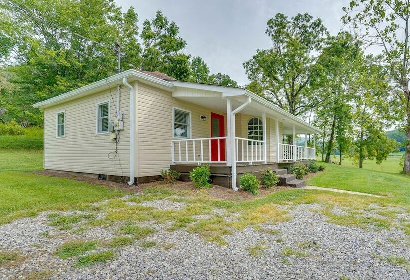 Blairsville Beauty Near Hiking Trails & Vineyards!