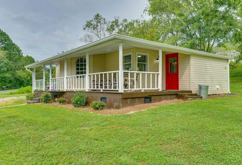 Blairsville Beauty Near Hiking Trails & Vineyards!