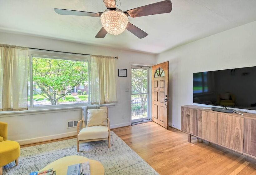 Bright Norfolk Home < Half Mi Stroll To Beach