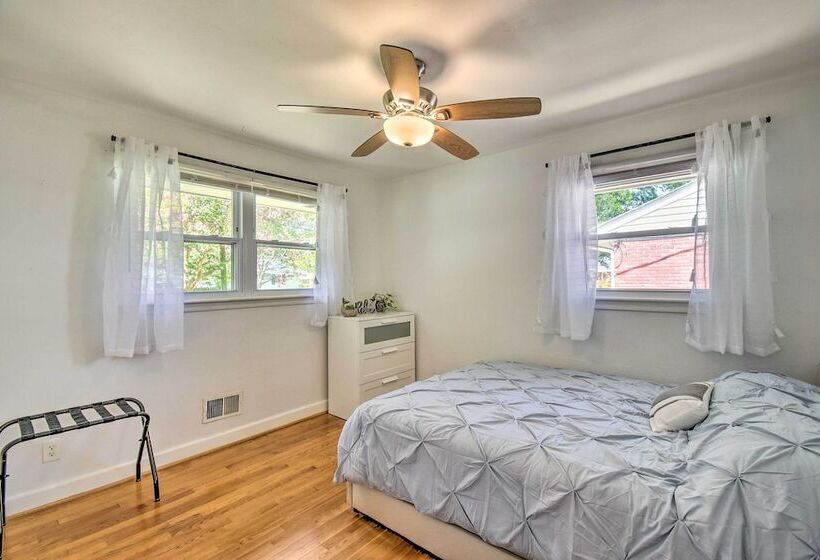 Bright Norfolk Home < Half Mi Stroll To Beach