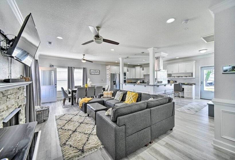 Buckroe Family Home: Walk To The Beach!