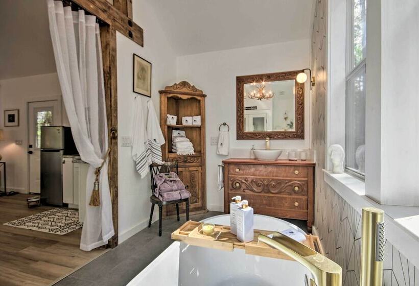 Cabin In The Woods W/ Fire Pit & Ev Charger!