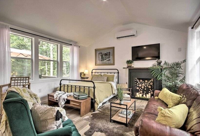 Cabin In The Woods W/ Fire Pit & Ev Charger!