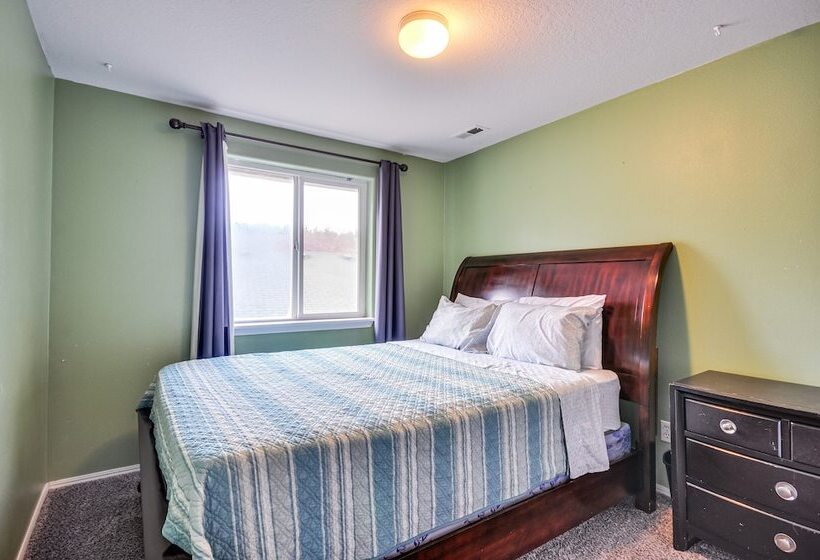 Charming Beaverton Retreat ~ 12 Mi To Downtown!