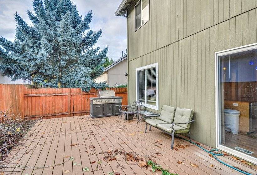 Charming Beaverton Retreat ~ 12 Mi To Downtown!