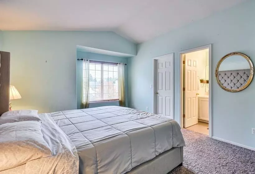 Charming Beaverton Retreat ~ 12 Mi To Downtown!