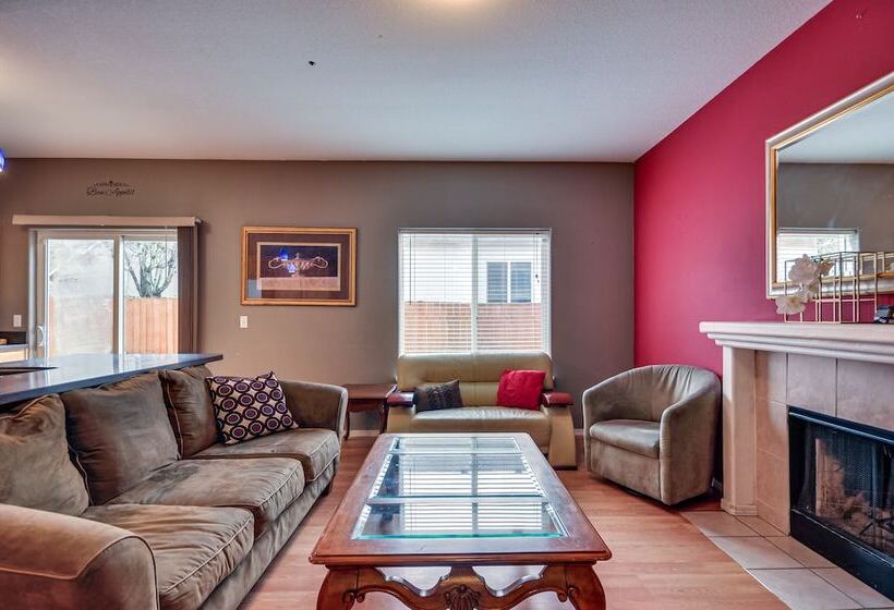 Charming Beaverton Retreat ~ 12 Mi To Downtown!