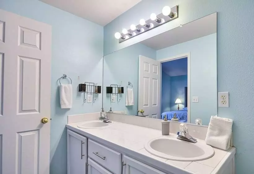 Charming Beaverton Retreat ~ 12 Mi To Downtown!