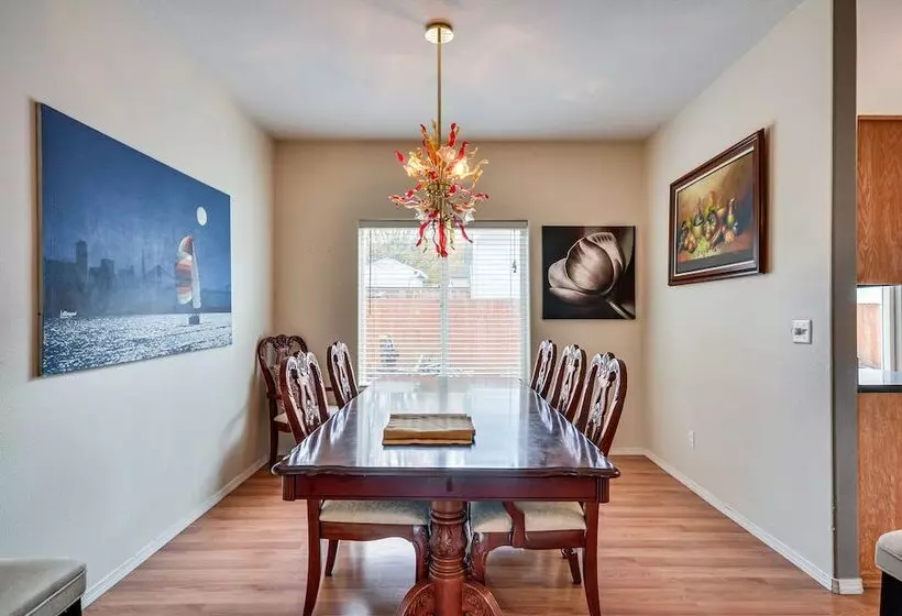 Charming Beaverton Retreat ~ 12 Mi To Downtown!