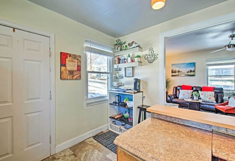 Charming Central Lynchburg Hideout W/ Patio!