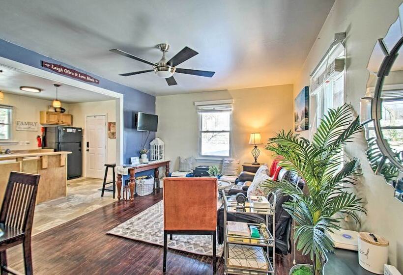 Charming Central Lynchburg Hideout W/ Patio!