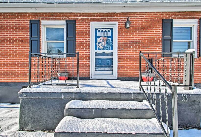 Charming Central Lynchburg Hideout W/ Patio!