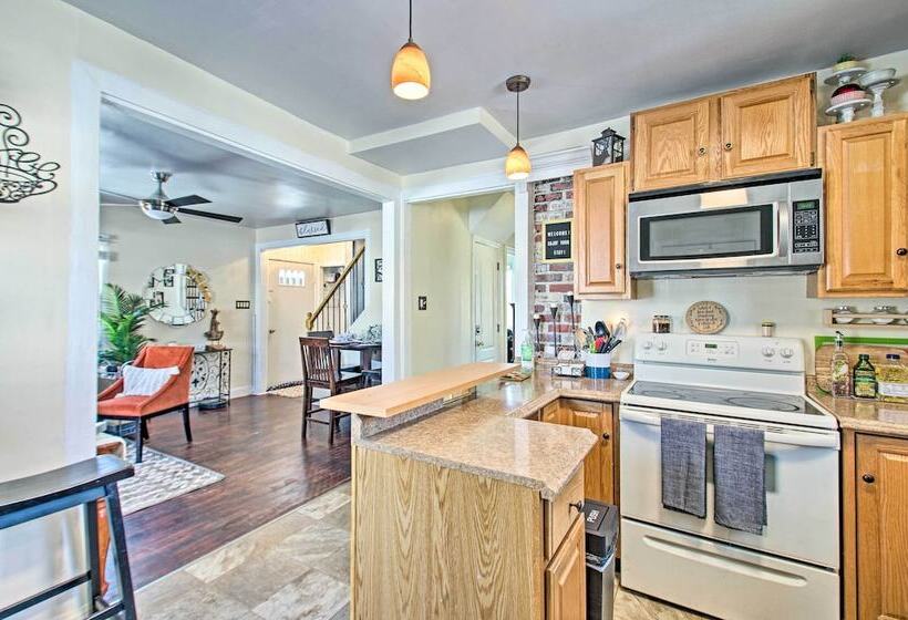 Charming Central Lynchburg Hideout W/ Patio!