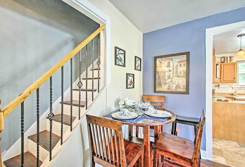 Charming Central Lynchburg Hideout W/ Patio!