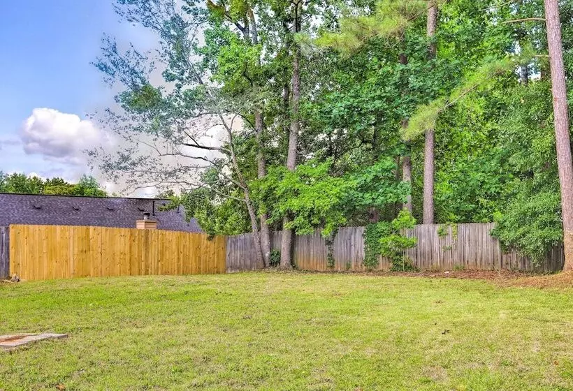 Charming Stockbridge Home: 23 Mi To Atlanta!