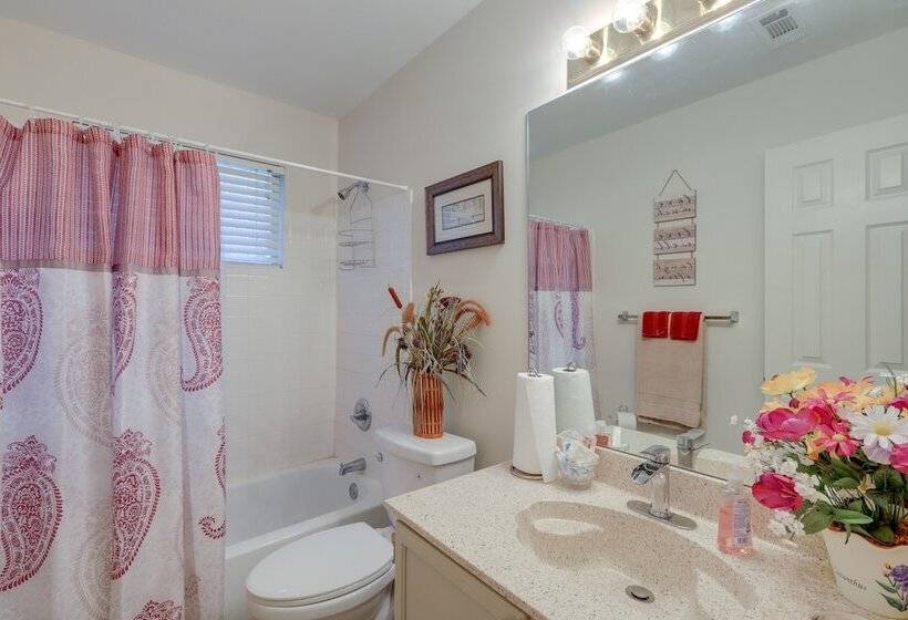 Charming Stockbridge Home: 23 Mi To Atlanta!