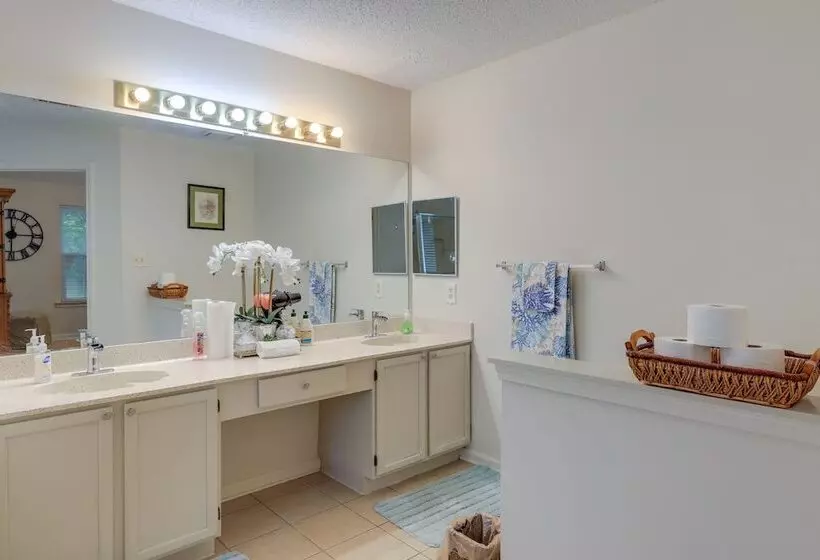 Charming Stockbridge Home: 23 Mi To Atlanta!