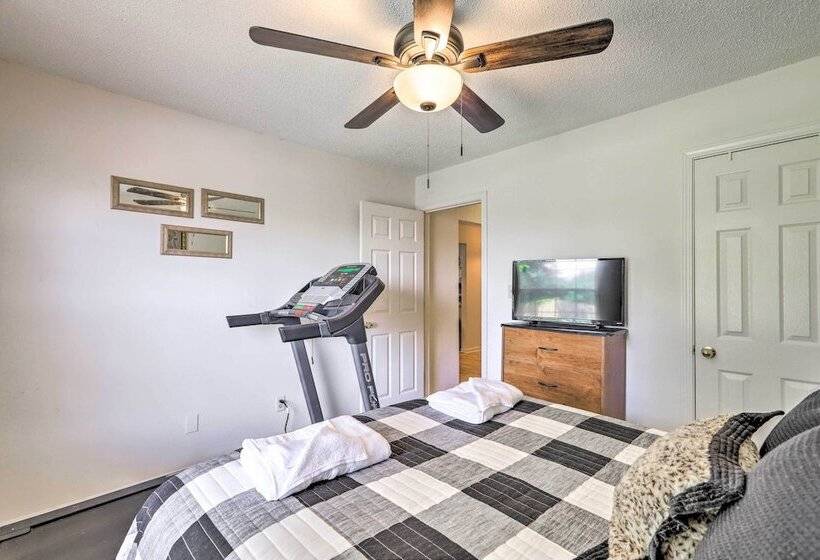 Charming Stockbridge Home: 23 Mi To Atlanta!