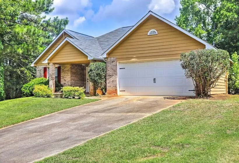 Charming Stockbridge Home: 23 Mi To Atlanta!