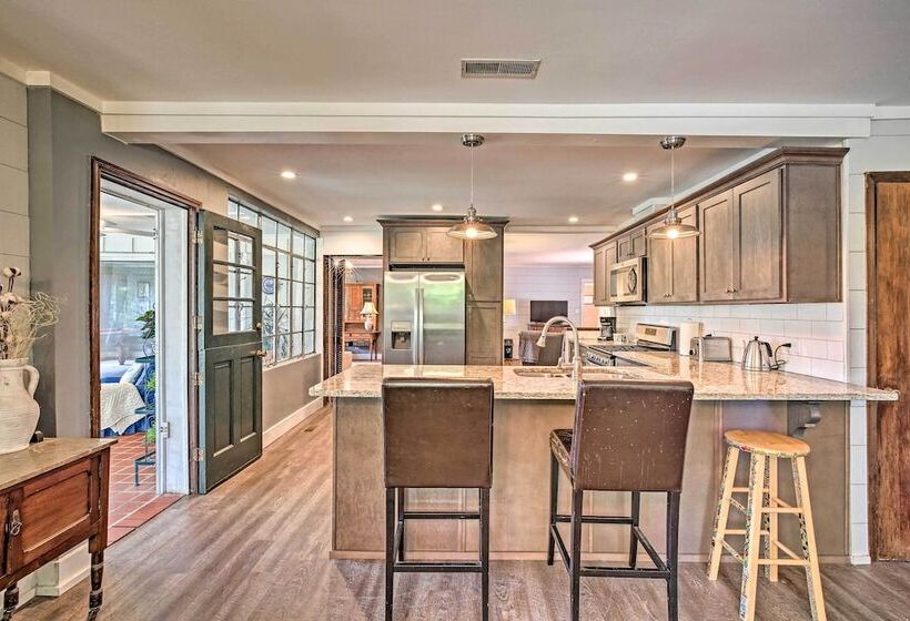 Charming Summerville Home W/ Yard & Sunroom!