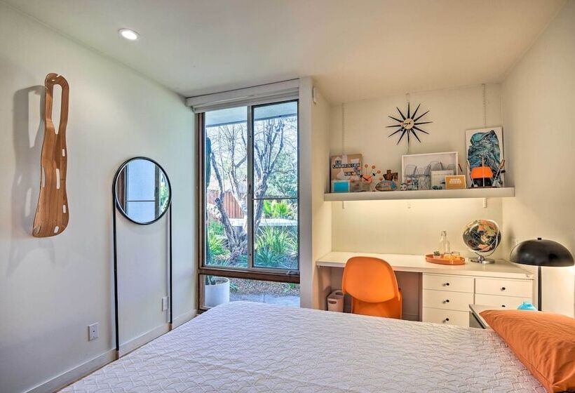 Chic Mid Century La Home W/ Hot Tub & Office