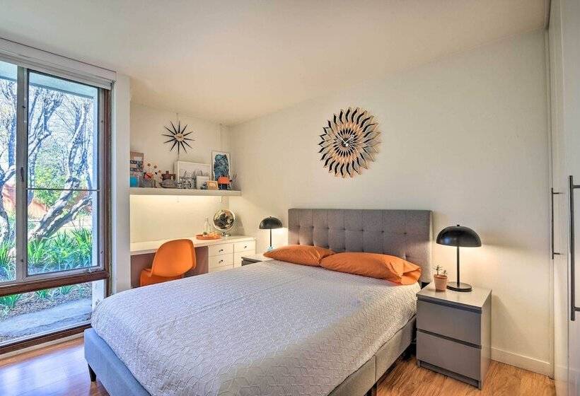 Chic Mid Century La Home W/ Hot Tub & Office