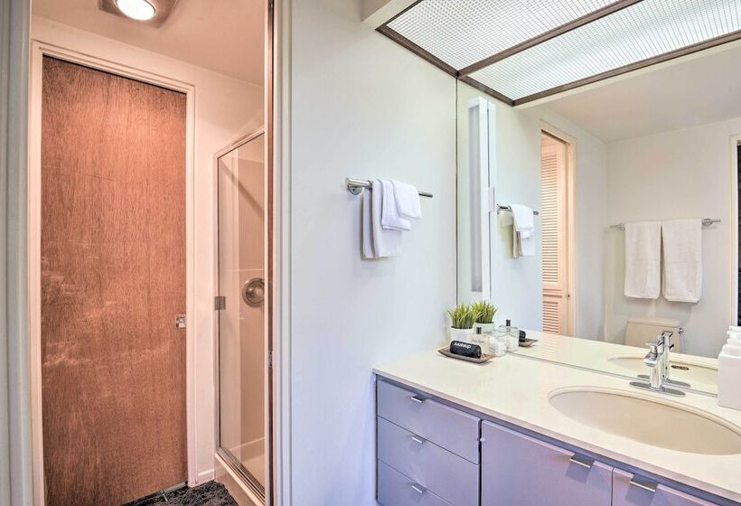 Chic Mid Century La Home W/ Hot Tub & Office