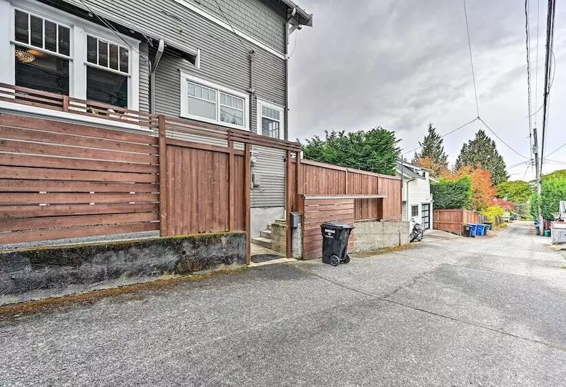 3 Mi To Dtwn Seattle: Queen Anne Apartment!