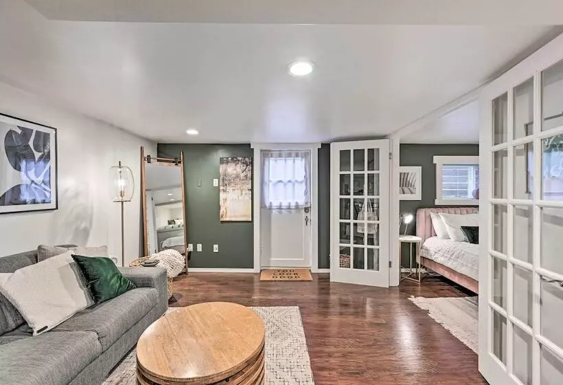 3 Mi To Dtwn Seattle: Queen Anne Apartment!