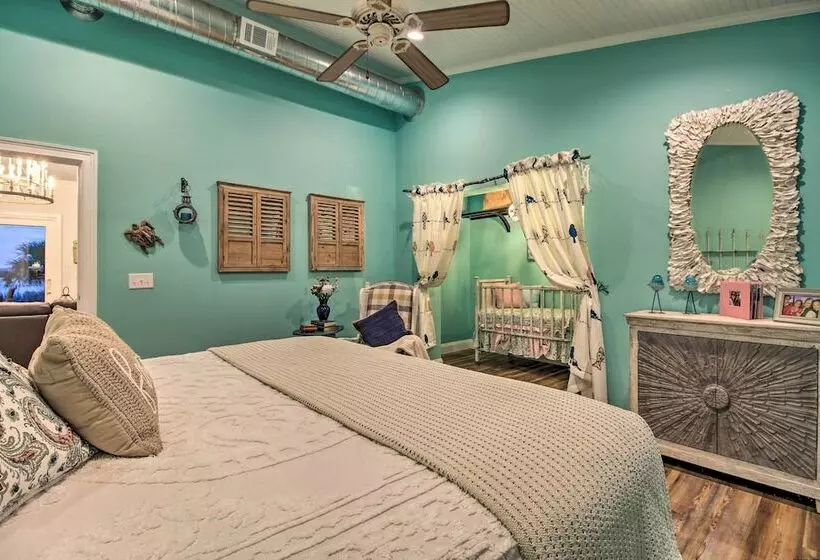 Colonels Island Haven: Panoramic Water Views