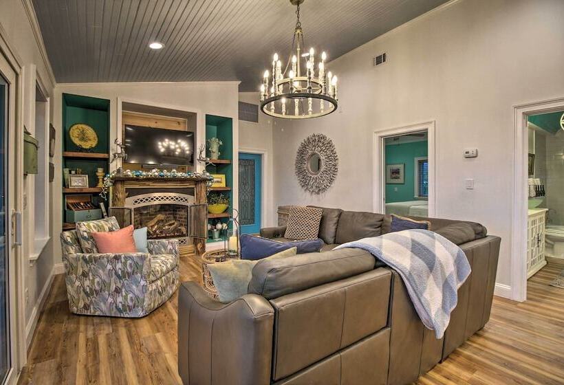 Colonels Island Haven: Panoramic Water Views