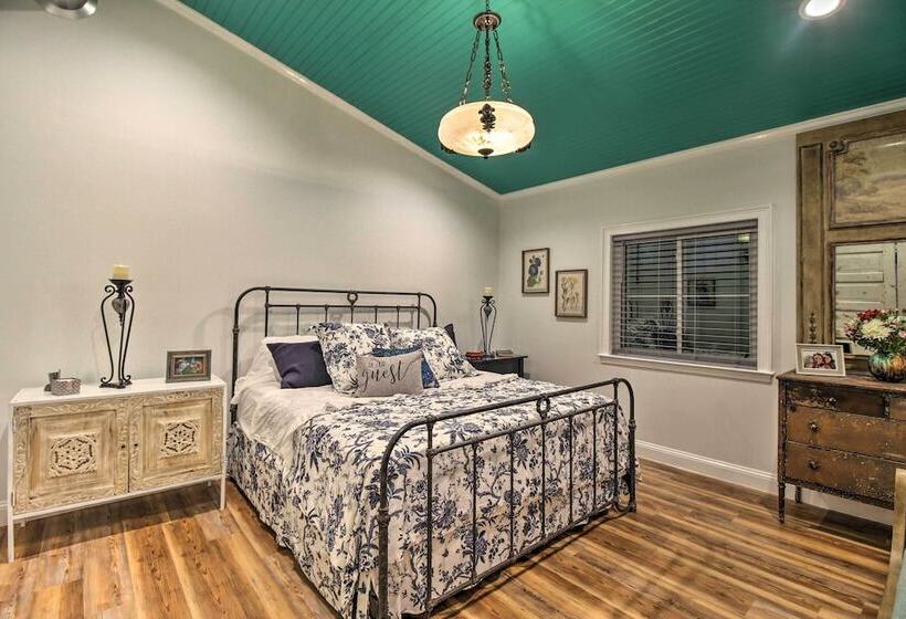 Colonels Island Haven: Panoramic Water Views